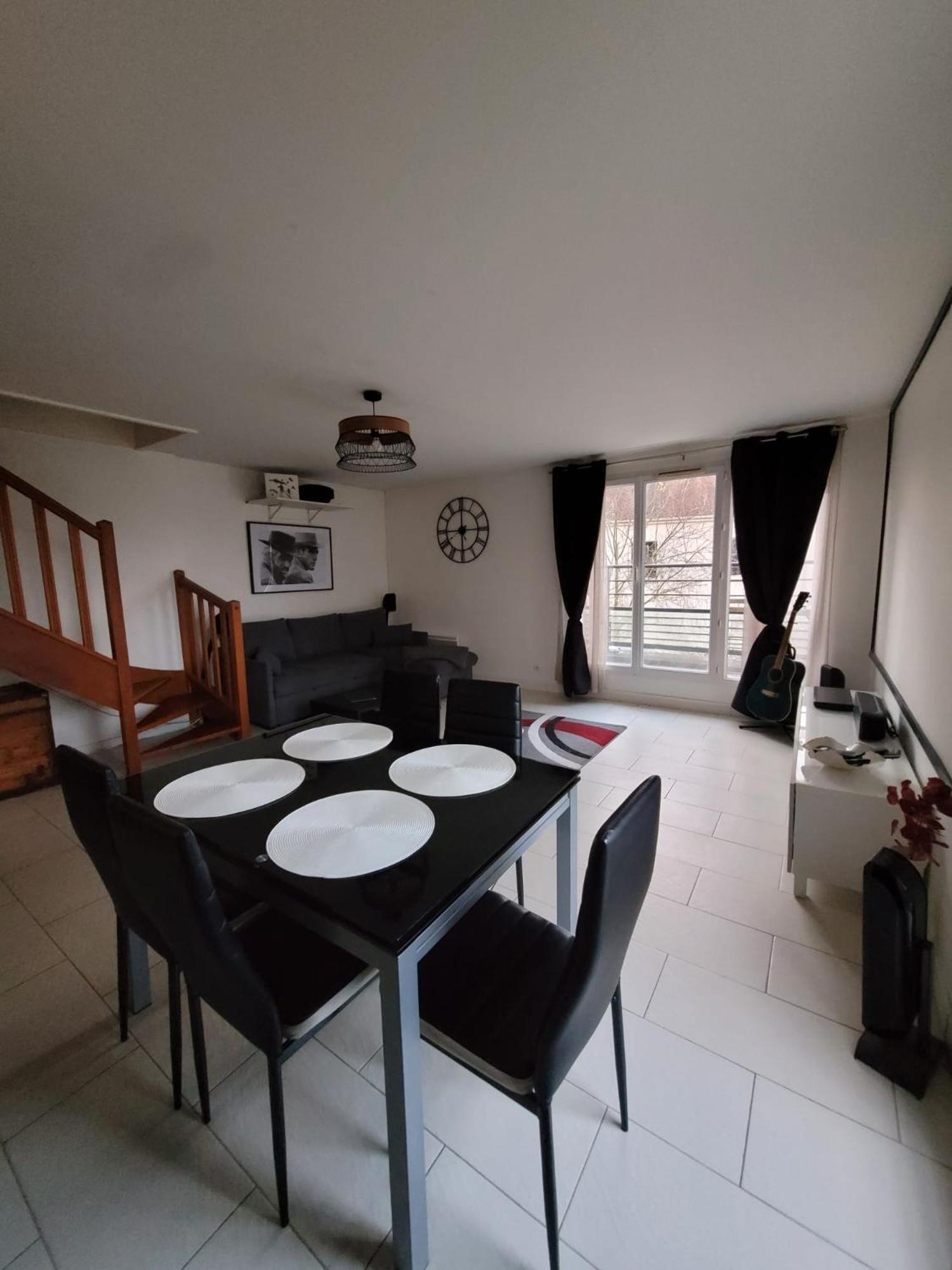 Duplex Proche Disney Avec Ecran Cinema Chessy  Exterior photo